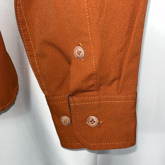 Nomad long sleeve button down hidden pocket shirt Sz S Rust - Picture 8 of 8